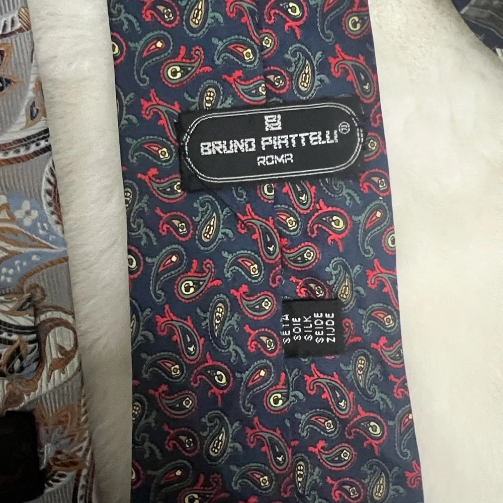 Elegant bundle of 8 Patterned SILYTies Collection